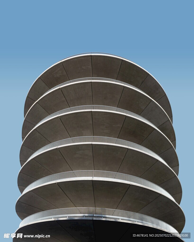 独特环形建筑外观特写