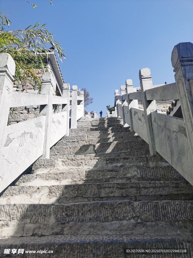 石阶通幽处