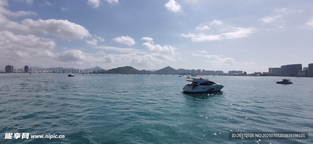 海上孤舟