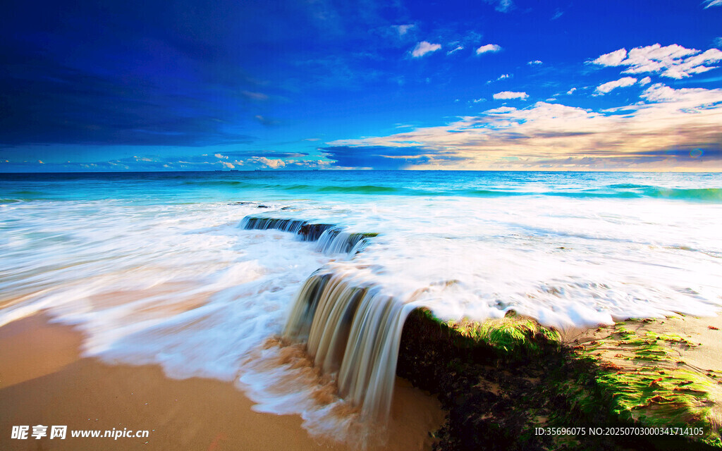 海边绝美日落海浪景观
