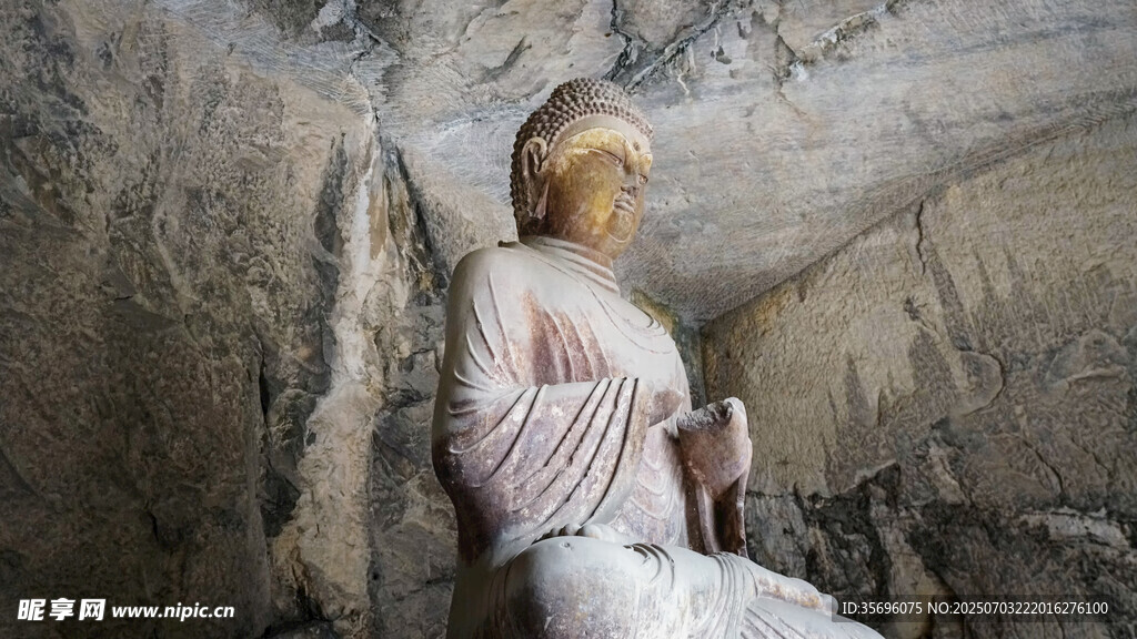 龙门石窟