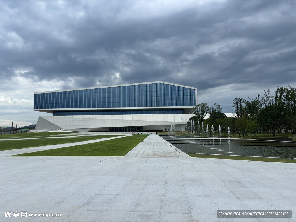 现代风格建筑外观