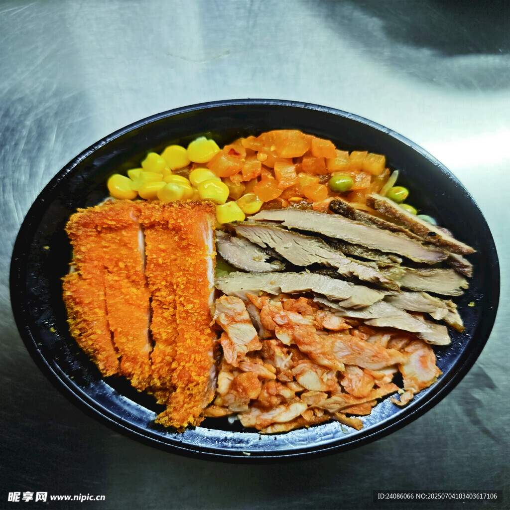 鸡排三拼饭