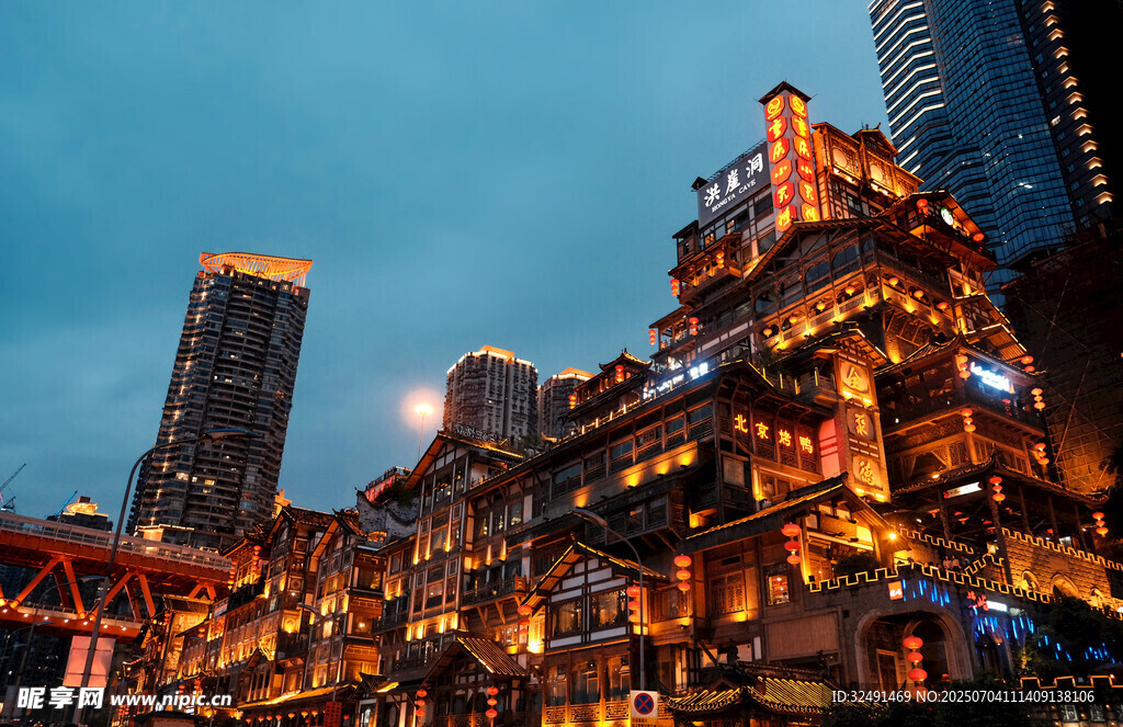 重庆洪崖洞夜景璀璨