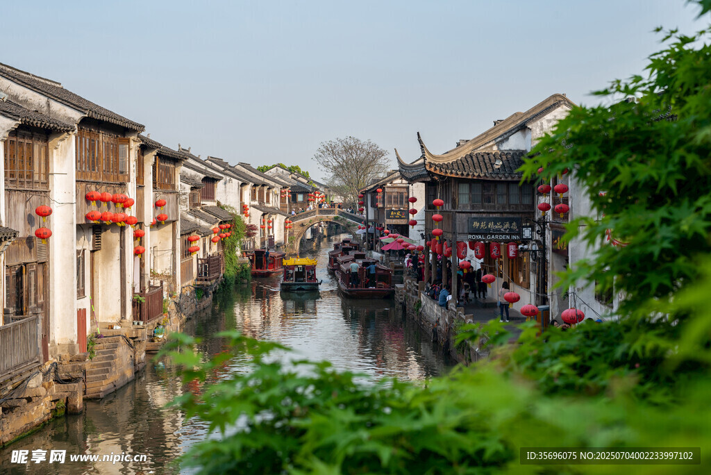 江南水乡古街河畔景致