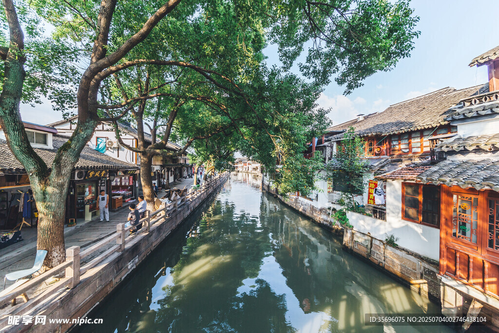 江南水乡古巷小河美景