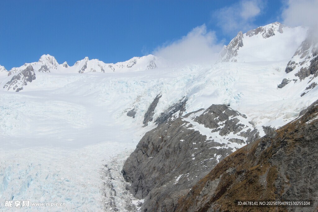 壮丽雪山冰川景观