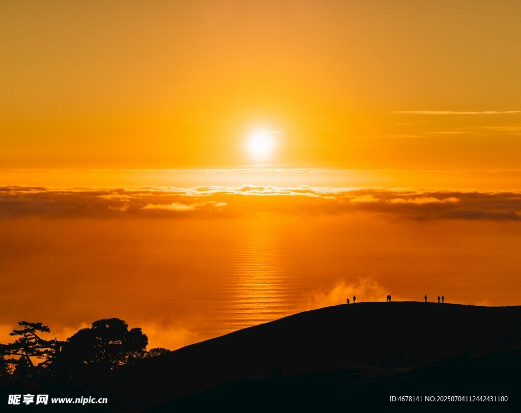 海上壮丽日出美景