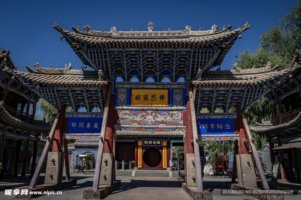 中式传统牌楼建筑景观