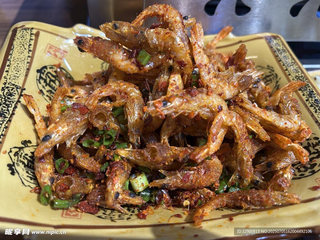 美味香辣河虾