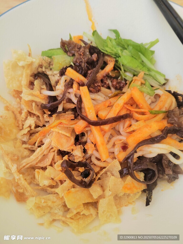 干拌螺蛳粉