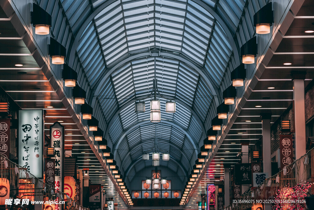 室内拱形商场景观