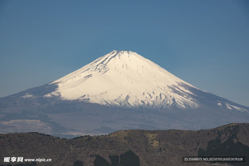 富士山壮丽雪景
