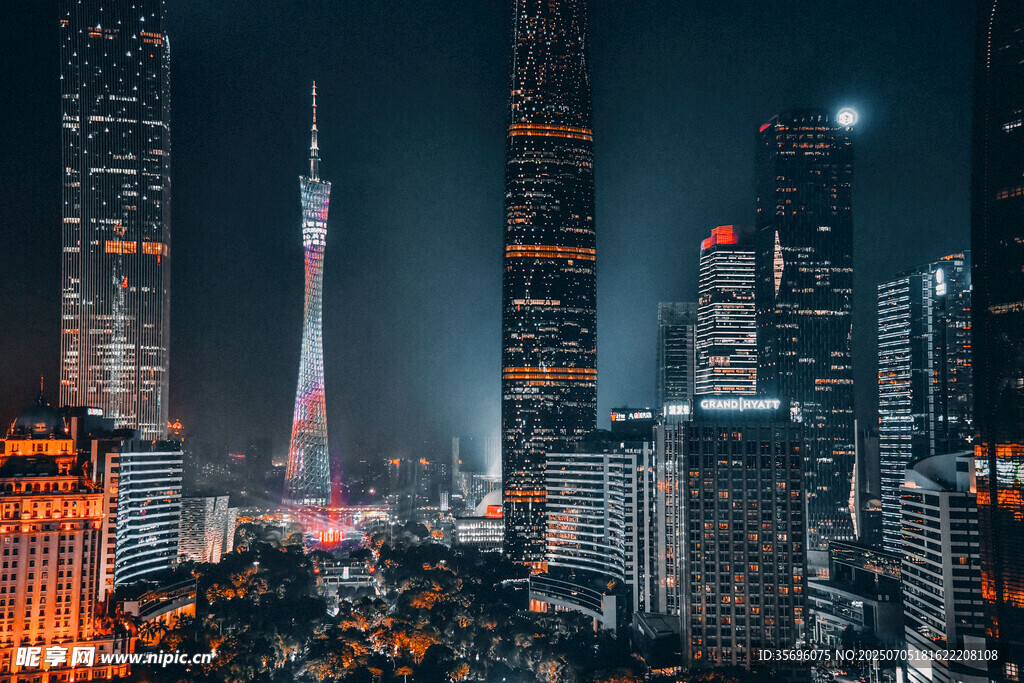 广州塔灯光秀夜景摄影图片