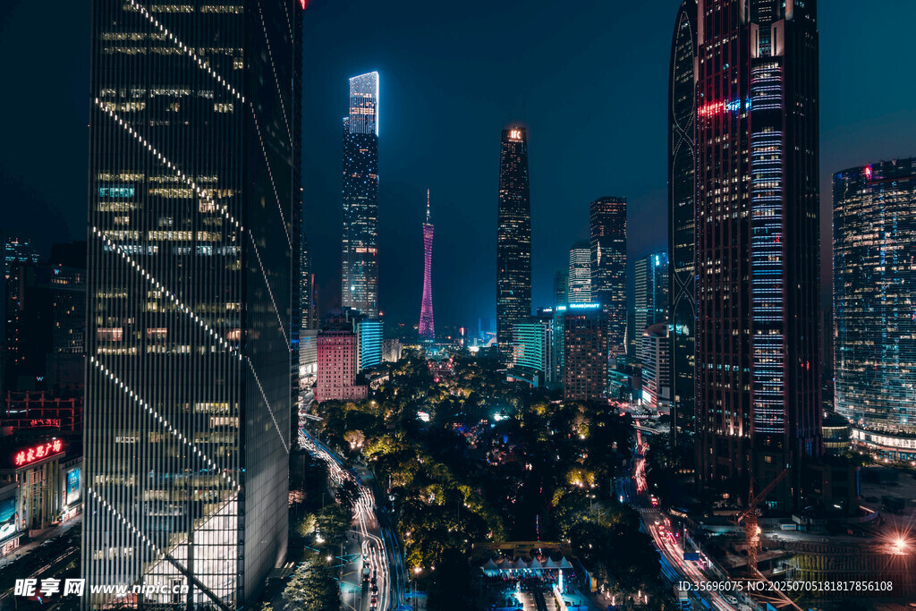 广州CBD商业中心夜景摄影图片