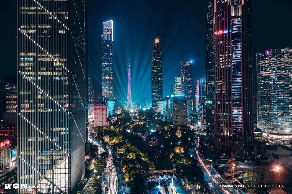 广州CBD商业中心夜景摄影图片
