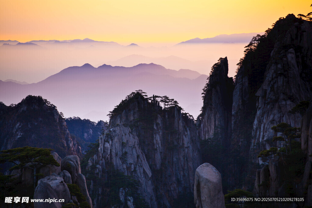 壮丽黄山日出美景