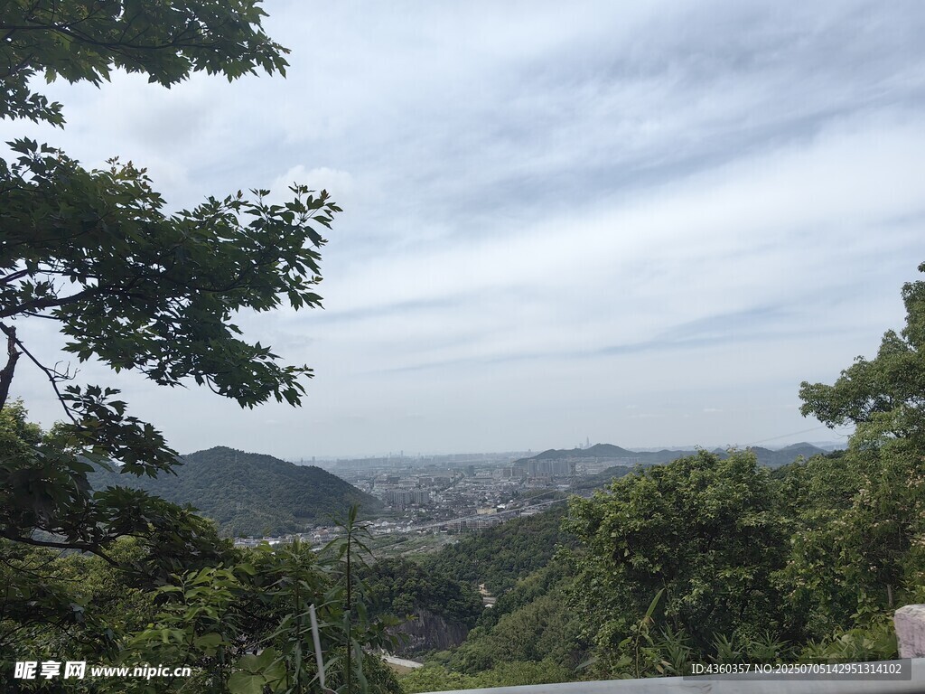 山顶的风景
