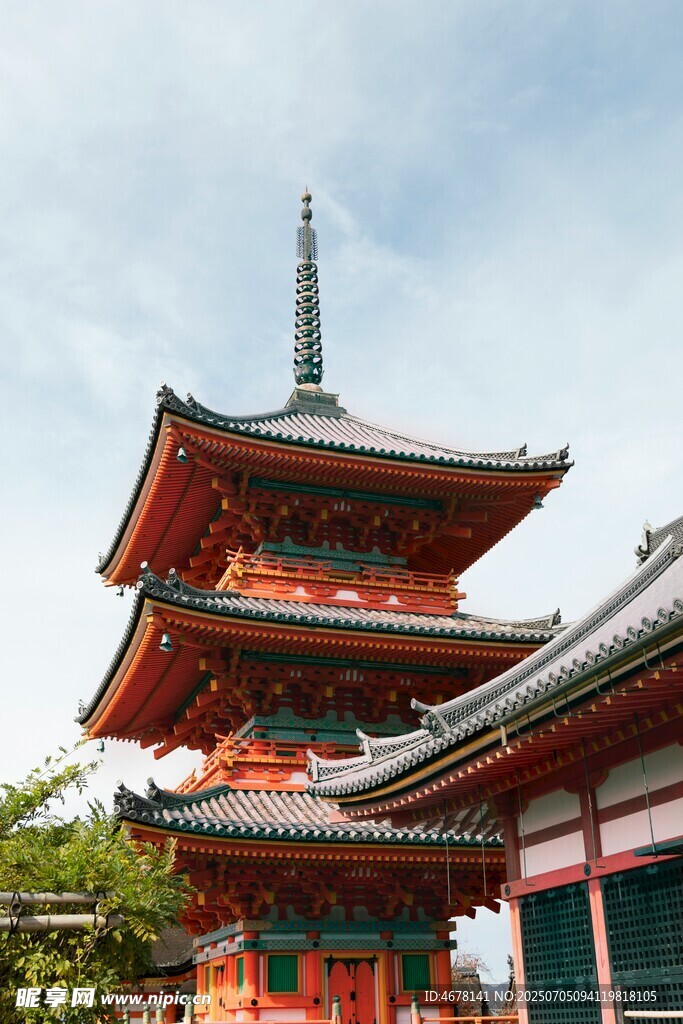 日本传统风格的多层塔楼
