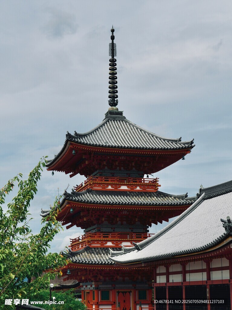 日本传统塔楼建筑景观