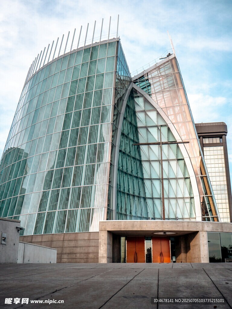 现代玻璃建筑外观风采