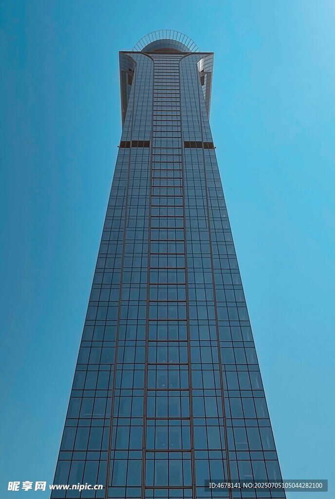 高耸摩天大楼