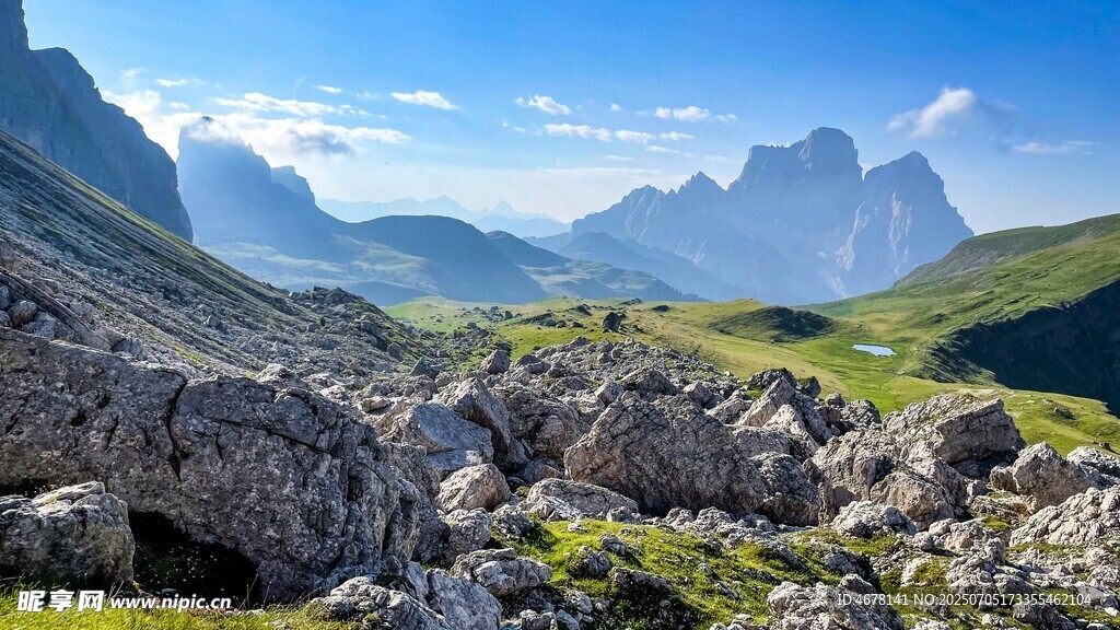 壮丽高山美景