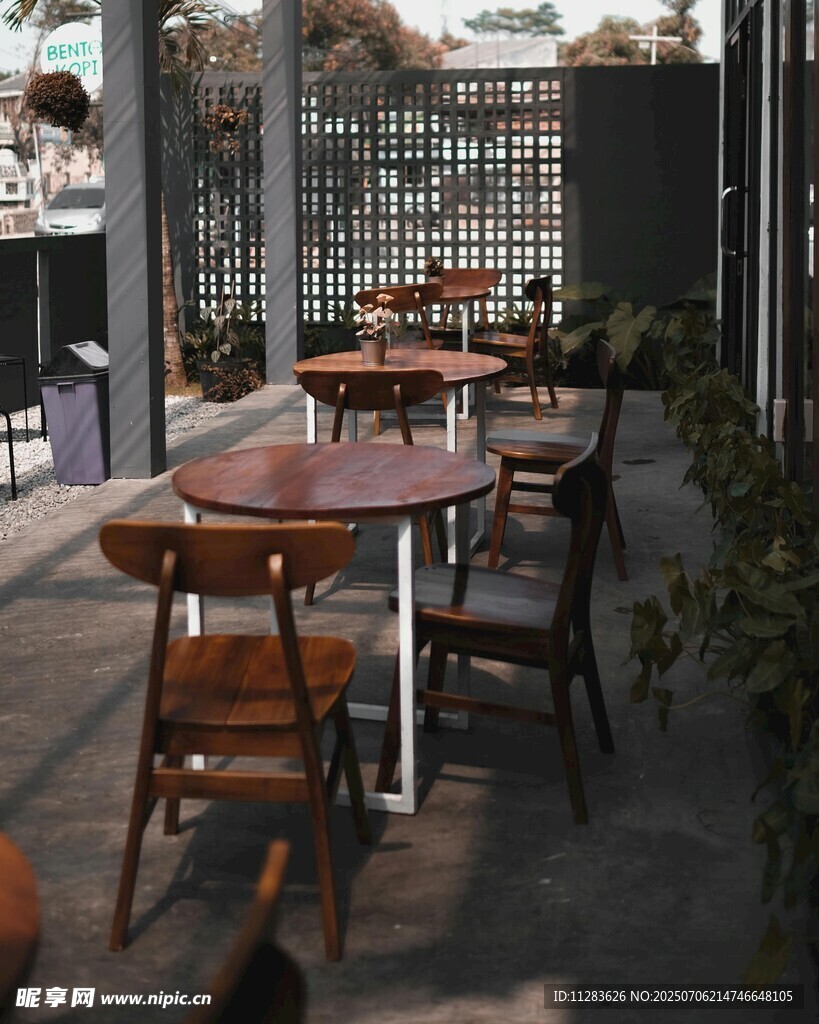 户外休闲桌椅场景
