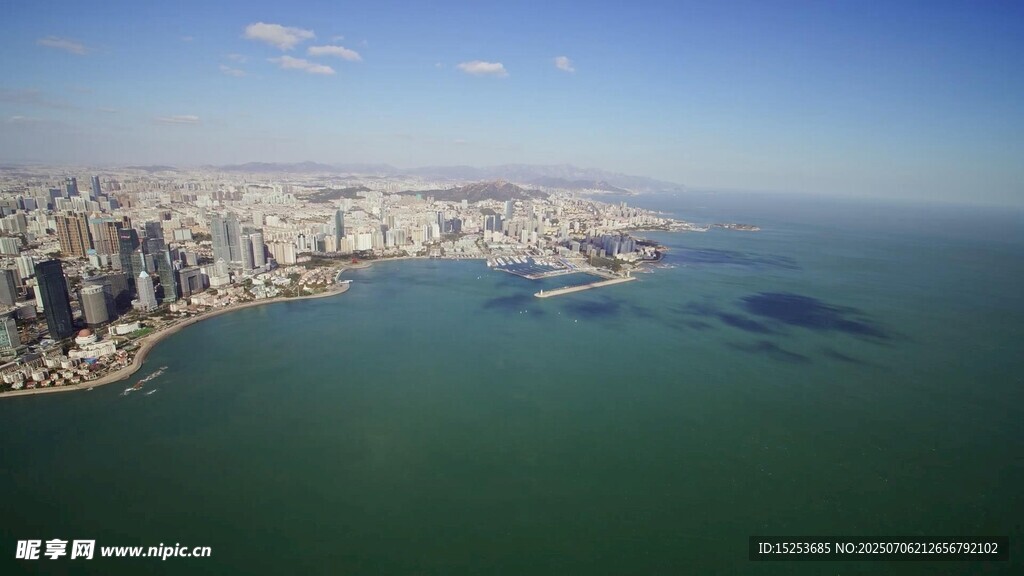 城市海滨风光俯瞰图