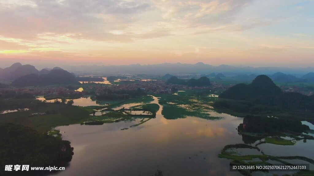 壮美山水风光航拍图