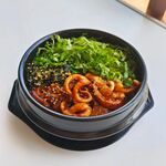 石锅鱿鱼拌饭