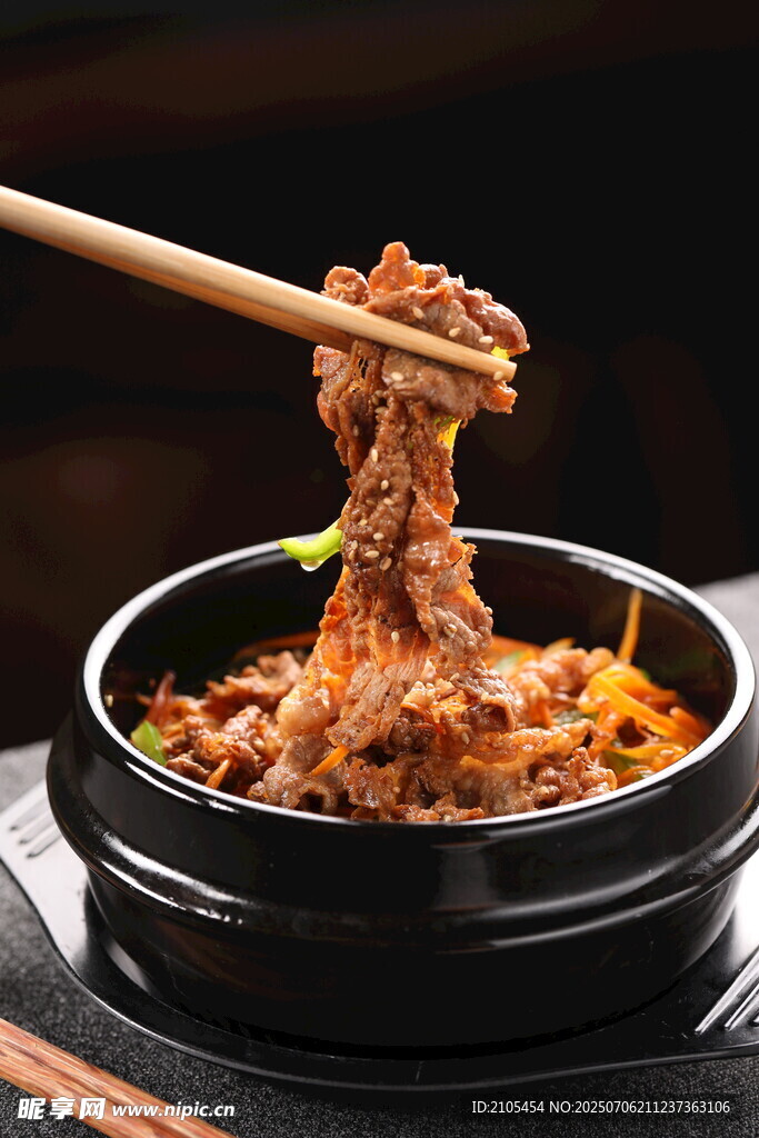 牛肉拌饭