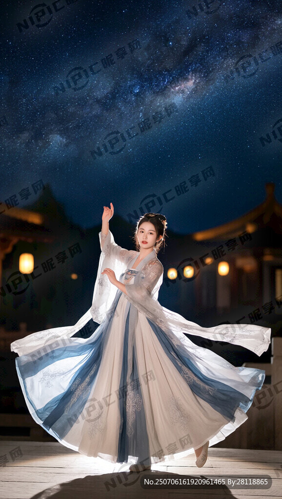 国风舞蹈美女 身着国风汉服