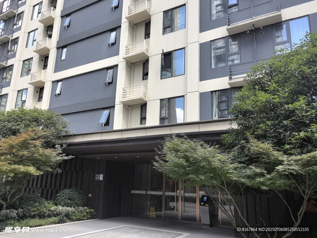 现代风格高层住宅外观