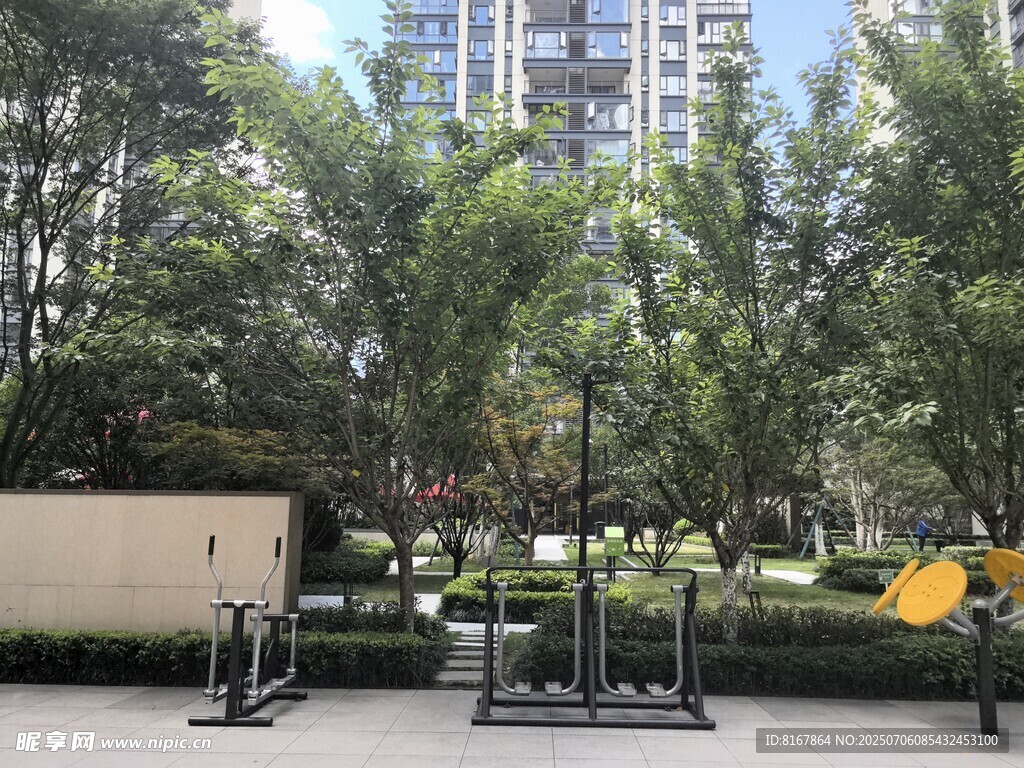 小区户外健身区域景观