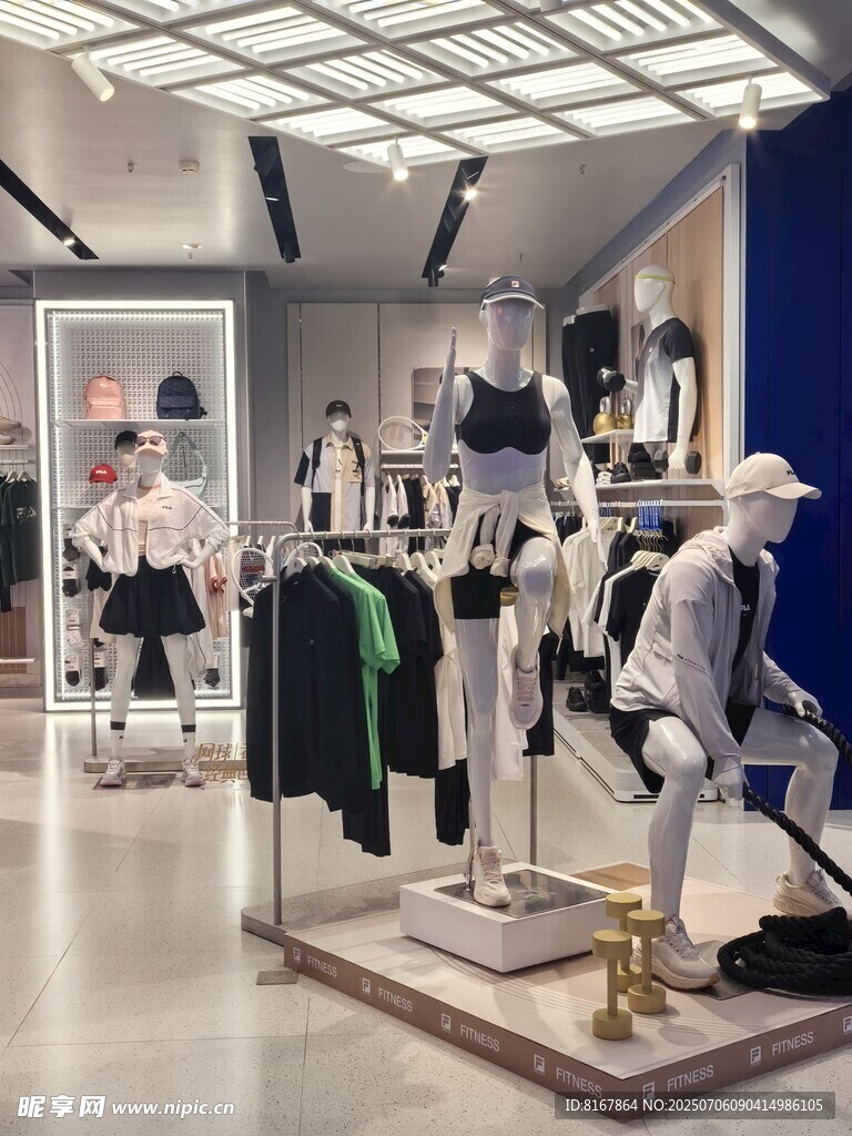 时尚服装店的陈列展示
