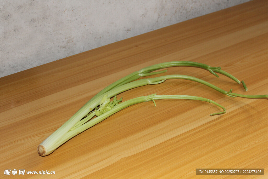 芹菜茎