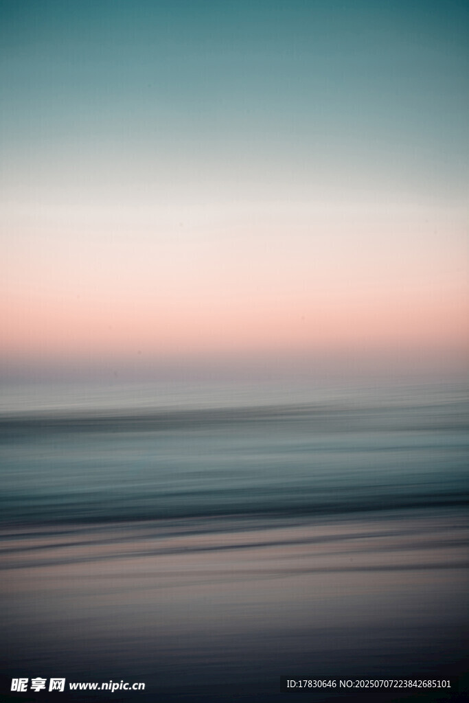 海边梦幻渐变天空与海面