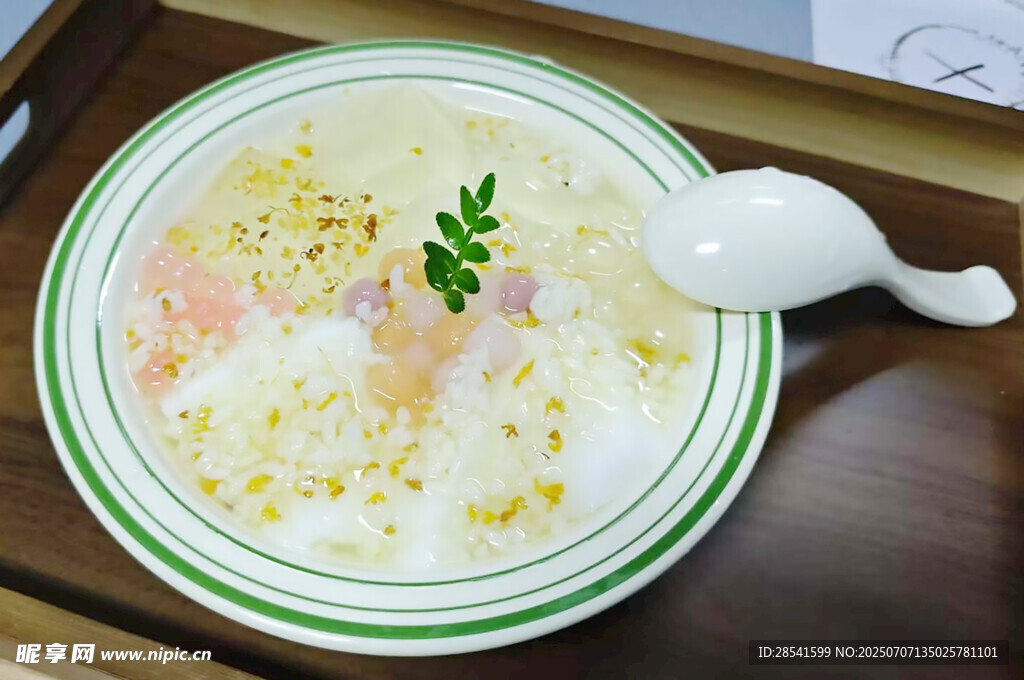 美味营养的桂花酒酿豆花