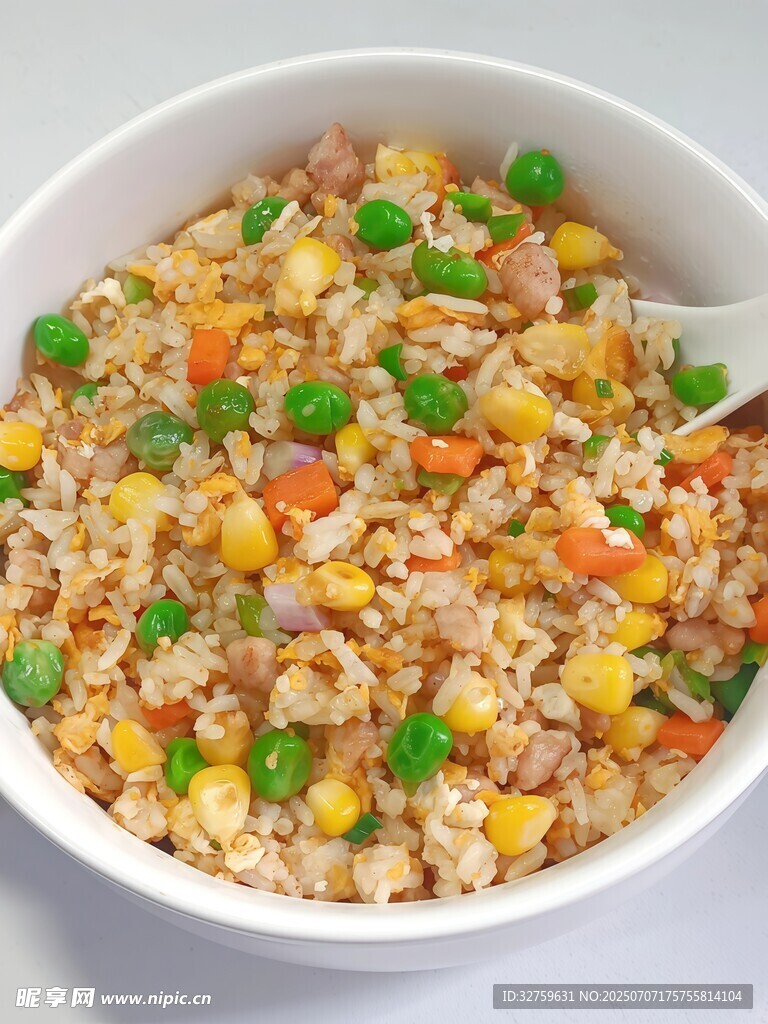 美味多彩蔬菜炒饭