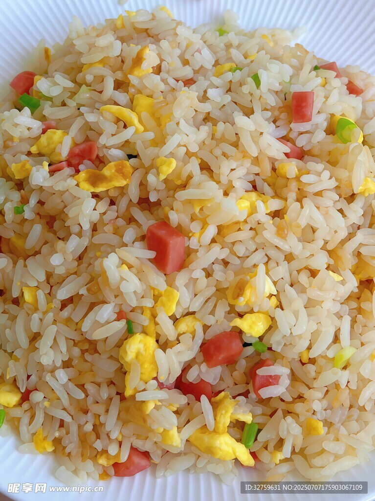 美味多彩蛋炒饭