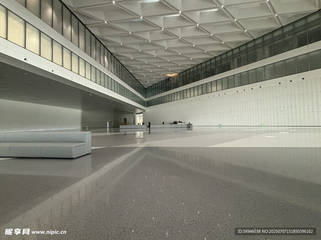现代空旷室内空间场景