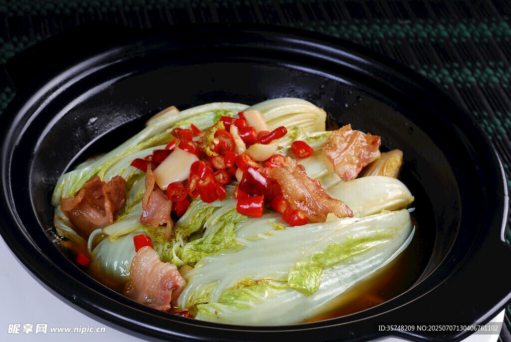 五花肉炒白菜