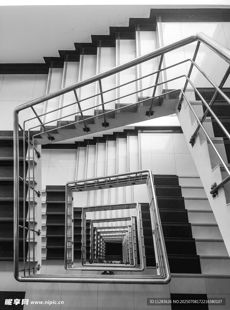 螺旋楼梯的独特建筑视角