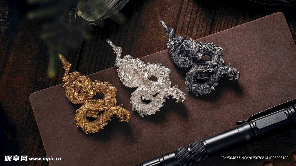 精美手工编织绳结饰品
