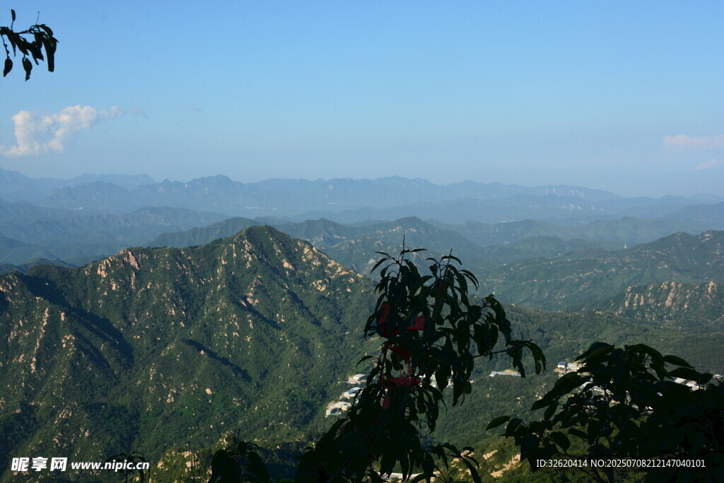 壮丽山峦风景