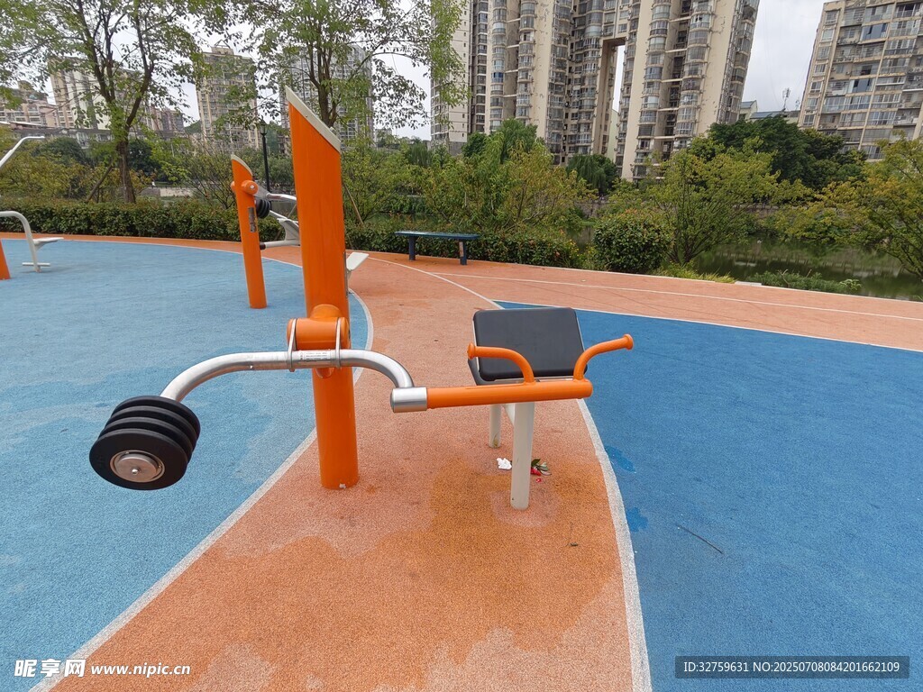 户外健身器材