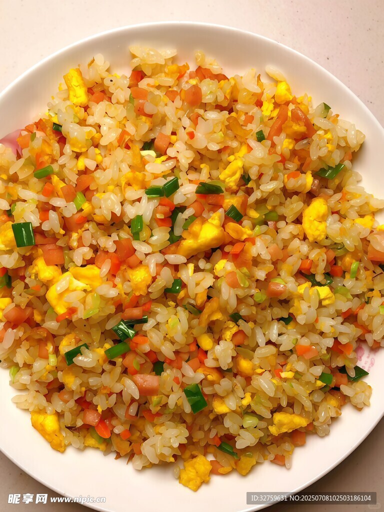 美味番茄鸡蛋炒饭