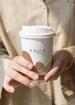 手持咖啡杯样机