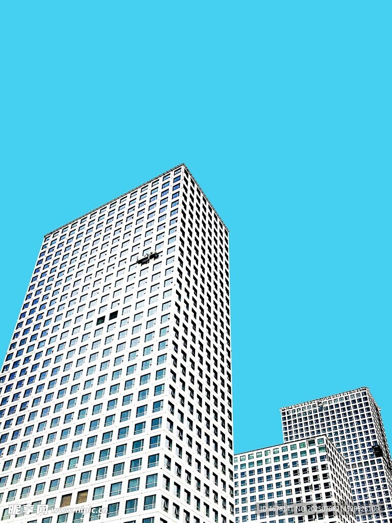 现代高楼大厦蓝天背景